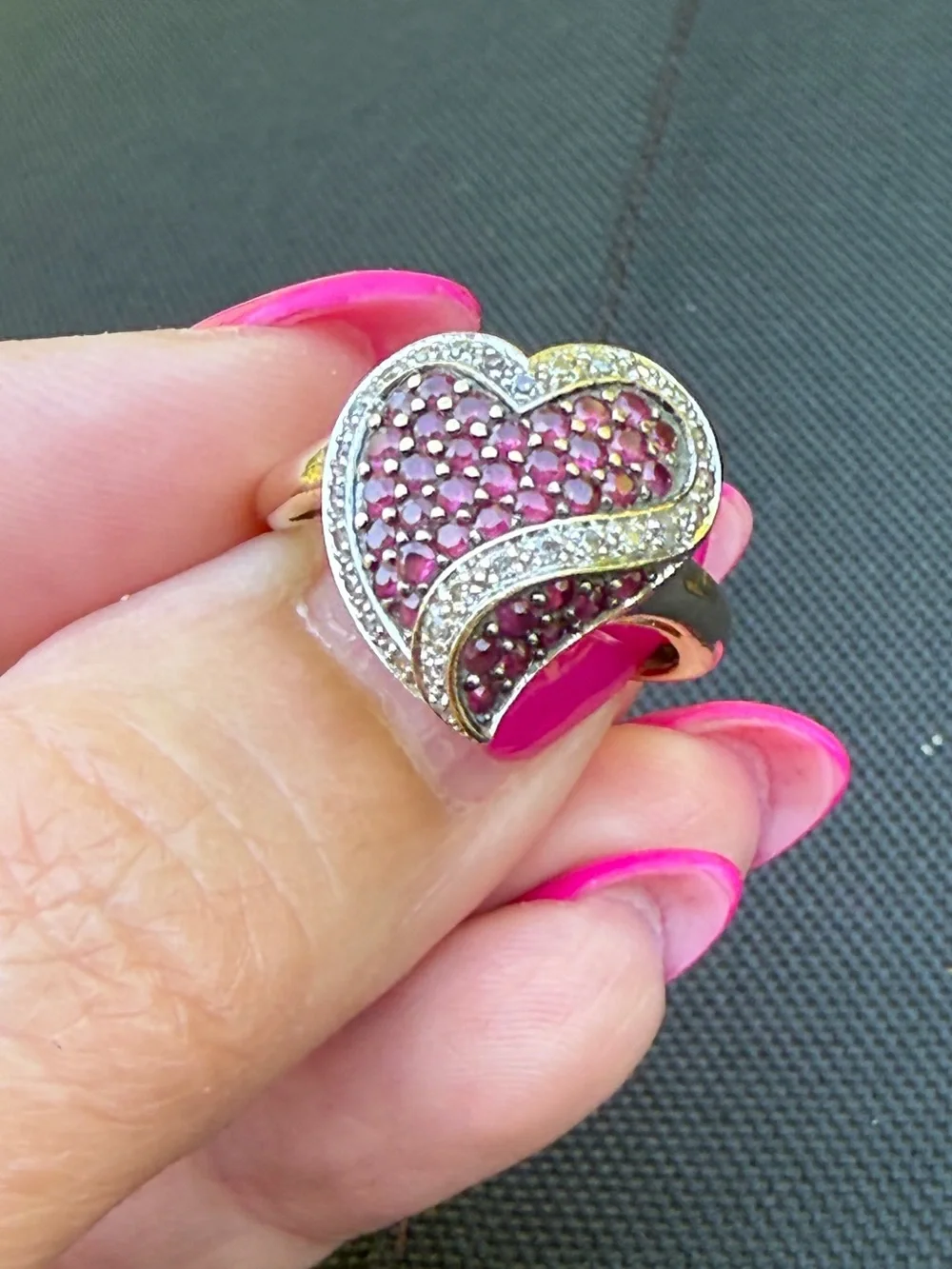 10K Gold Natural Thai Ruby & Diamond Heart Ring